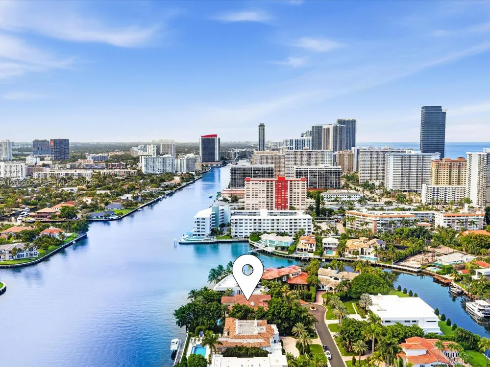 628 Island Golden Beach, FL 33160