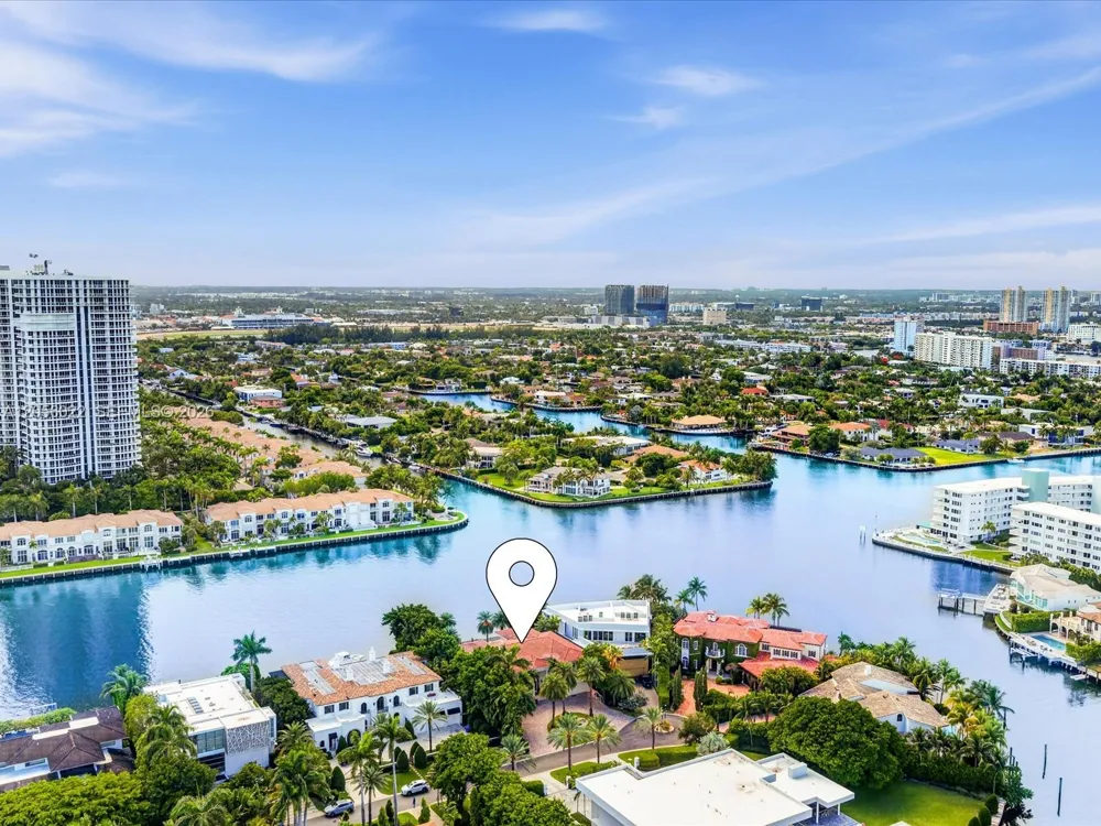 628 Island Golden Beach, FL 33160