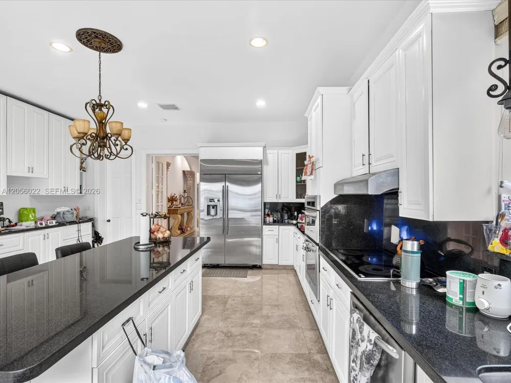 628 Island Golden Beach, FL 33160