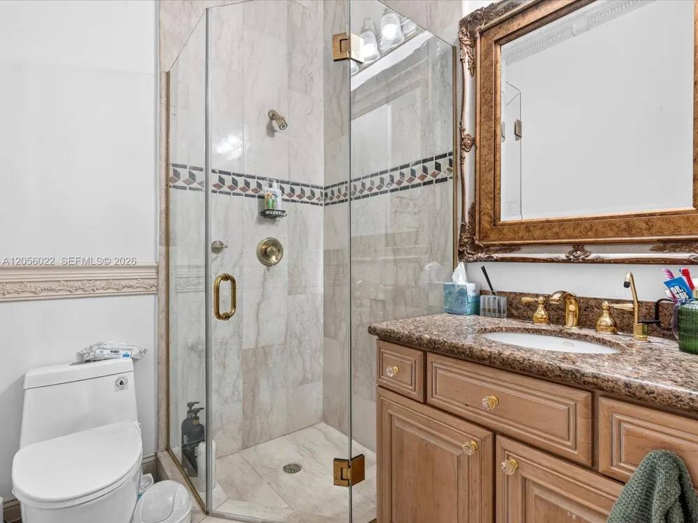 628 Island Golden Beach, FL 33160