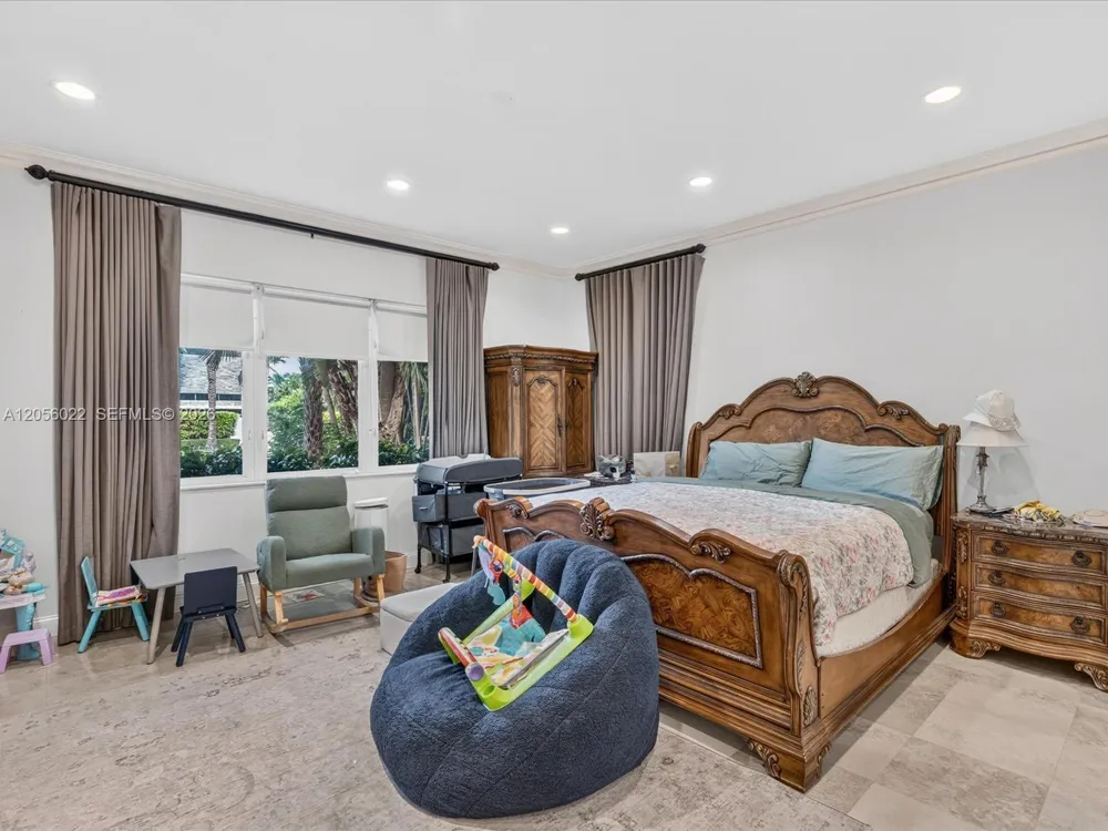 628 Island Golden Beach, FL 33160