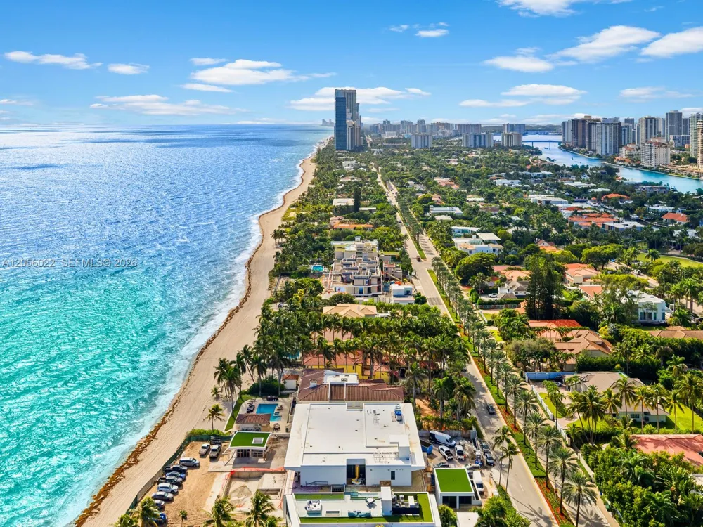 628 Island Golden Beach, FL 33160