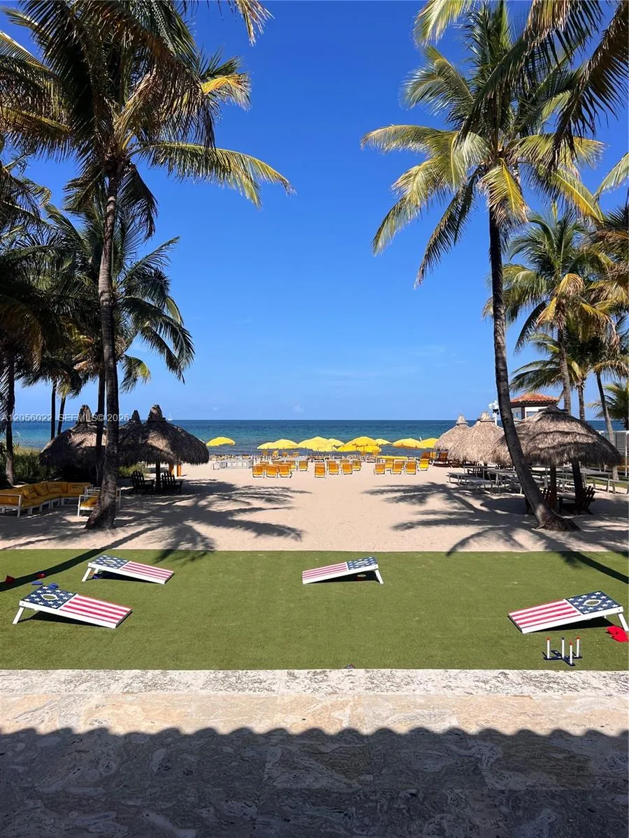 628 Island Golden Beach, FL 33160