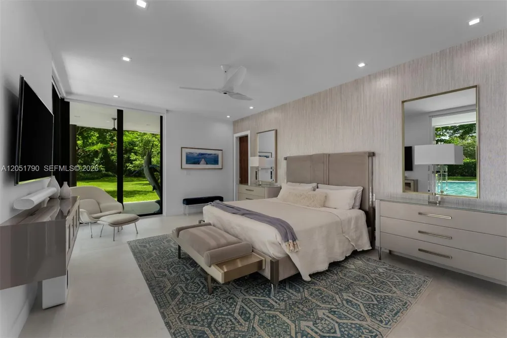 7502 SW 102nd St Pinecrest, FL 33156