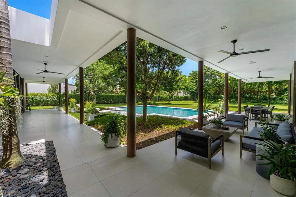 7502 SW 102nd St Pinecrest, FL 33156