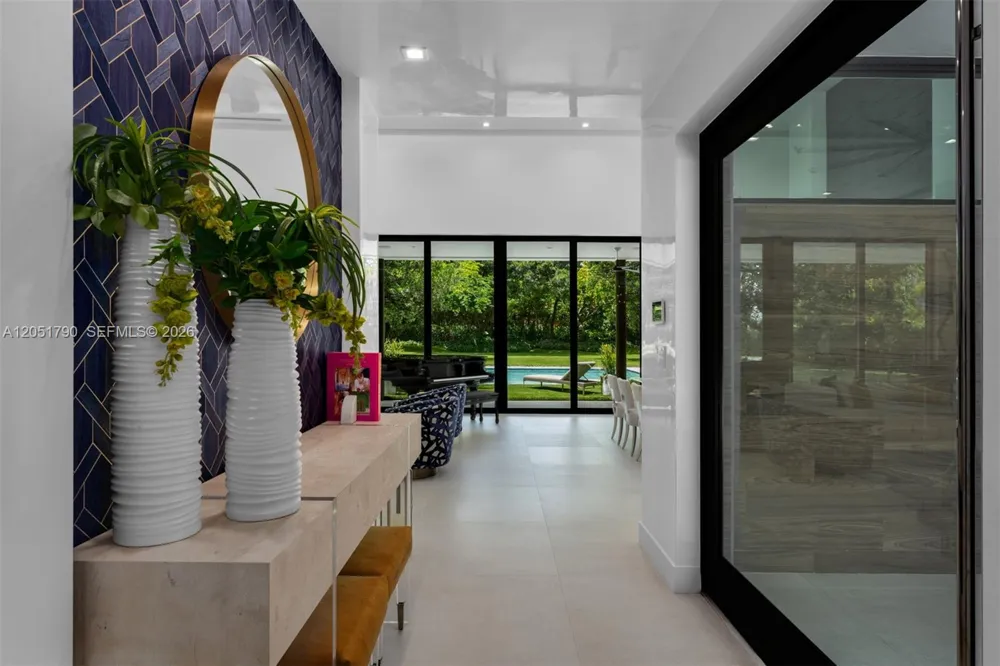 7502 SW 102nd St Pinecrest, FL 33156