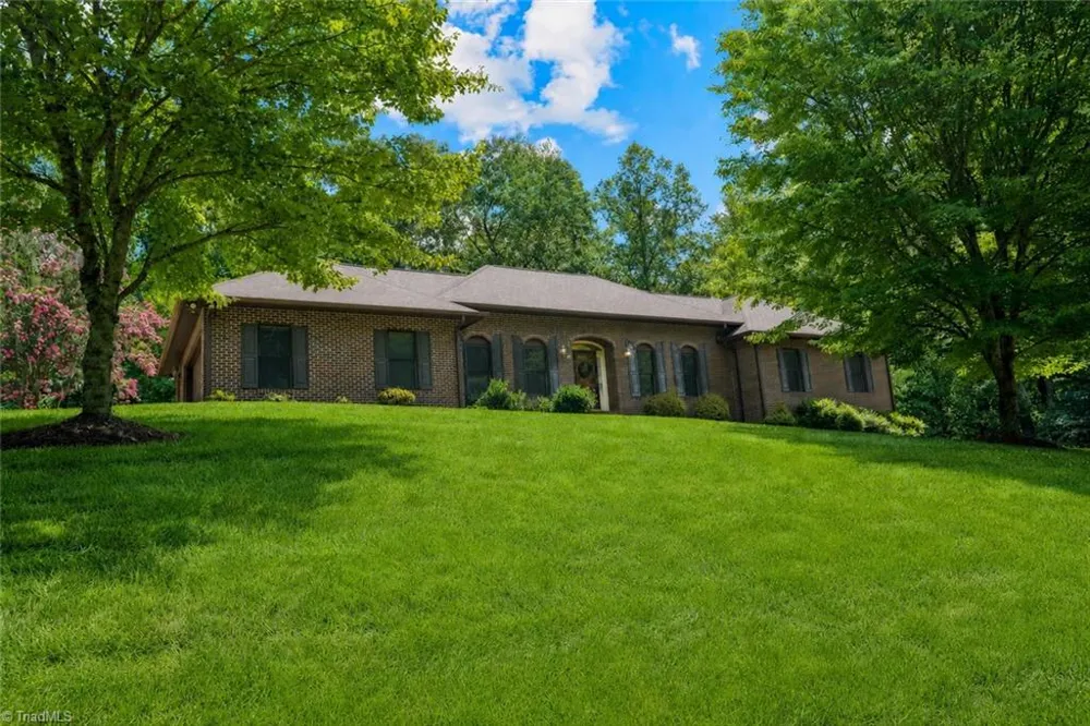 913 Colonial Heights North Wilkesboro, NC 28659