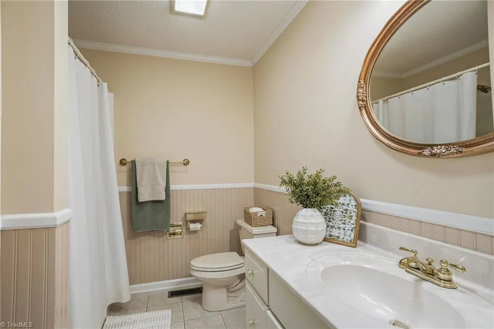 913 Colonial Heights North Wilkesboro, NC 28659