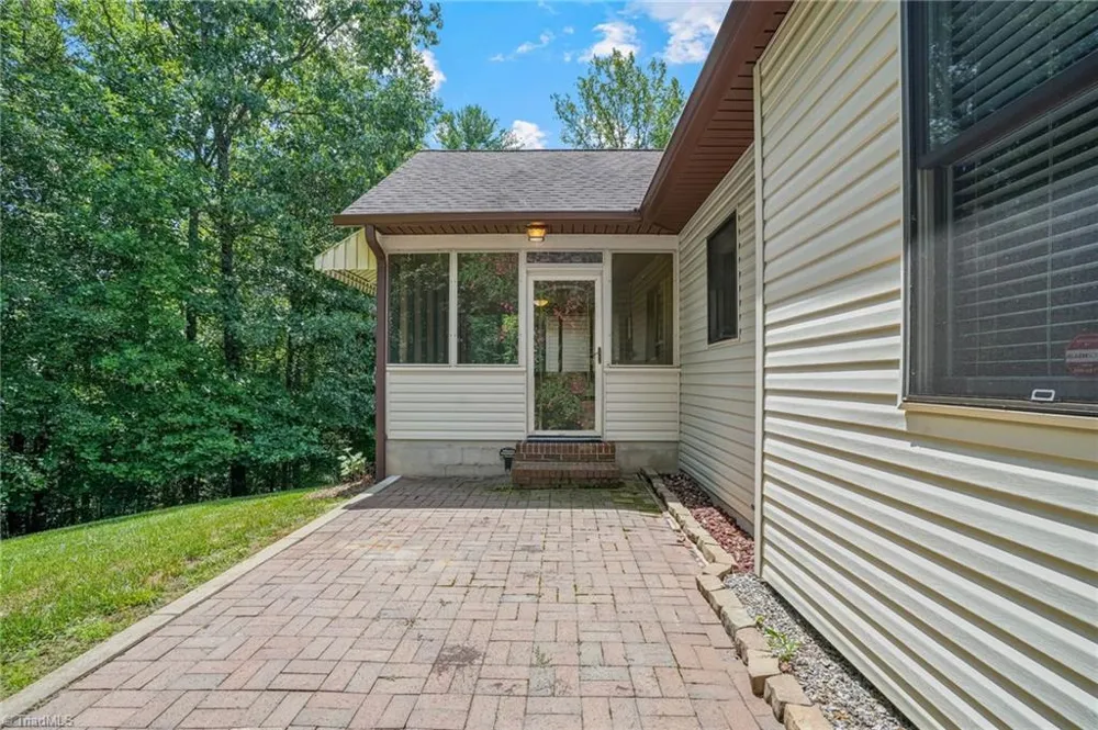 913 Colonial Heights North Wilkesboro, NC 28659