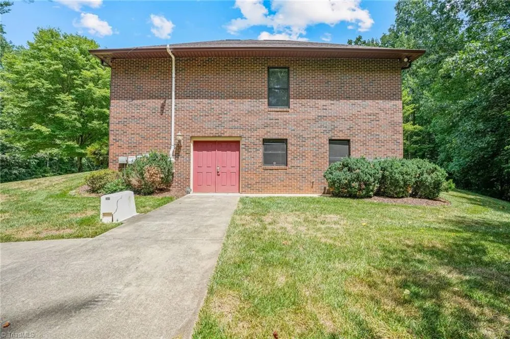 913 Colonial Heights North Wilkesboro, NC 28659