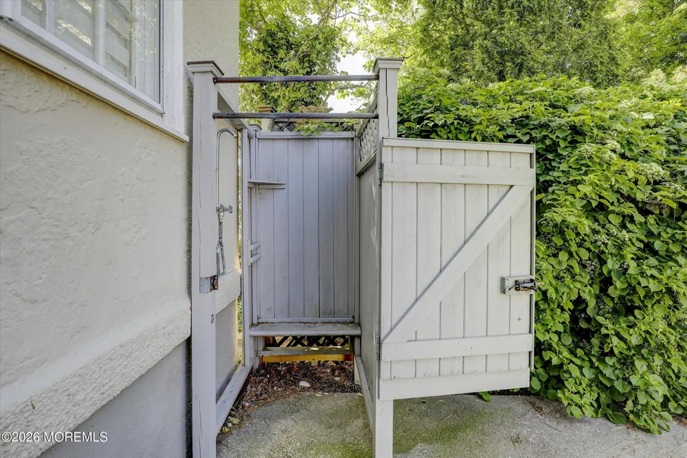 603 Laurel Avenue Allenhurst, NJ 07711