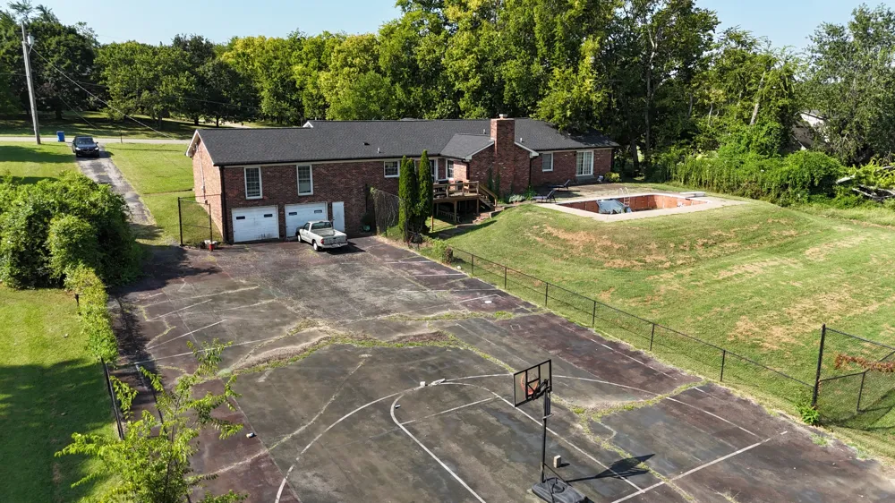8204 Gordon Petty Ct Brentwood, TN 37027