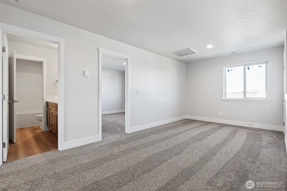 4247 W Sandy Court Moses Lake, WA 98837