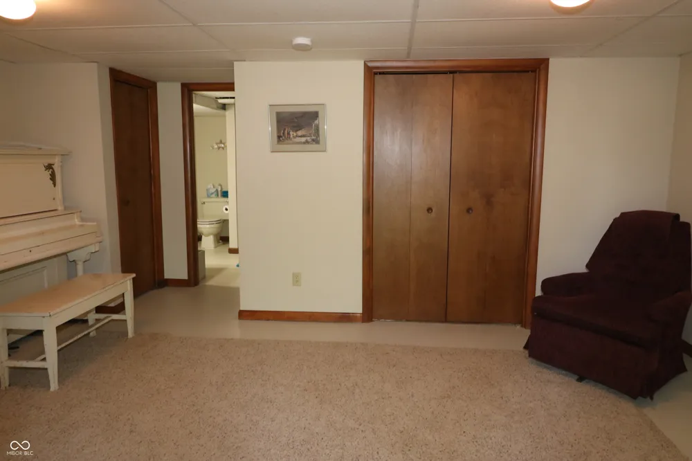 714 Edgewood Drive Batesville, IN 47006