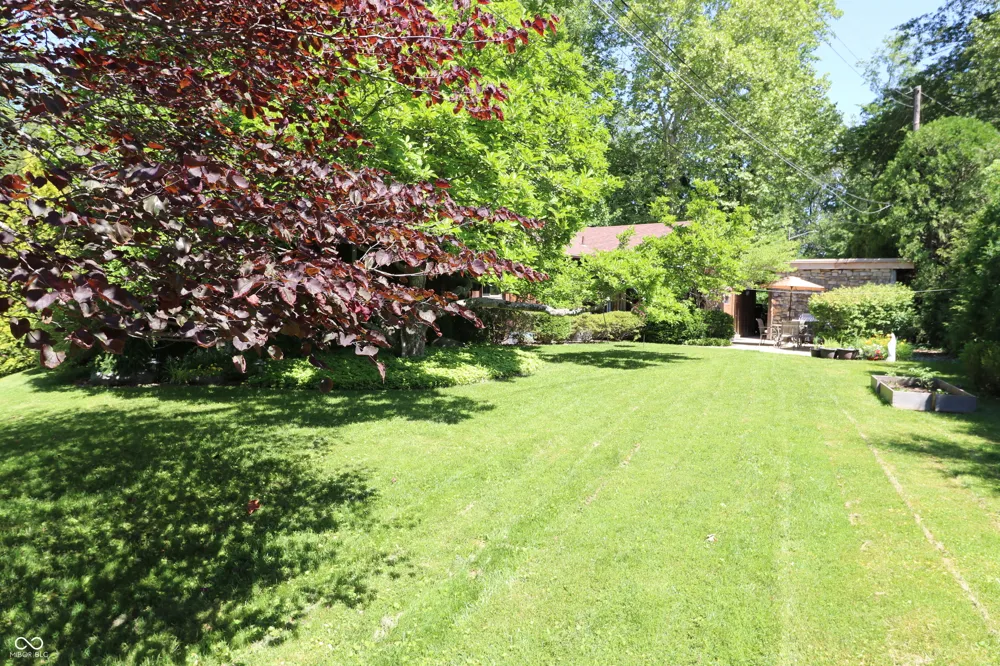 714 Edgewood Drive Batesville, IN 47006
