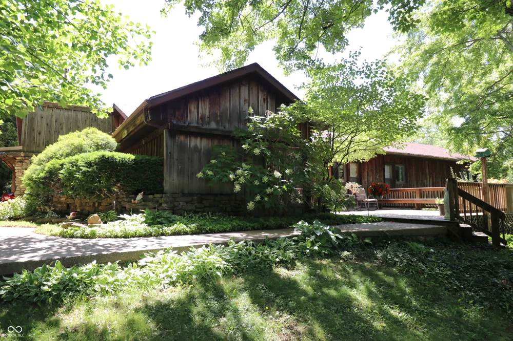 714 Edgewood Drive Batesville, IN 47006