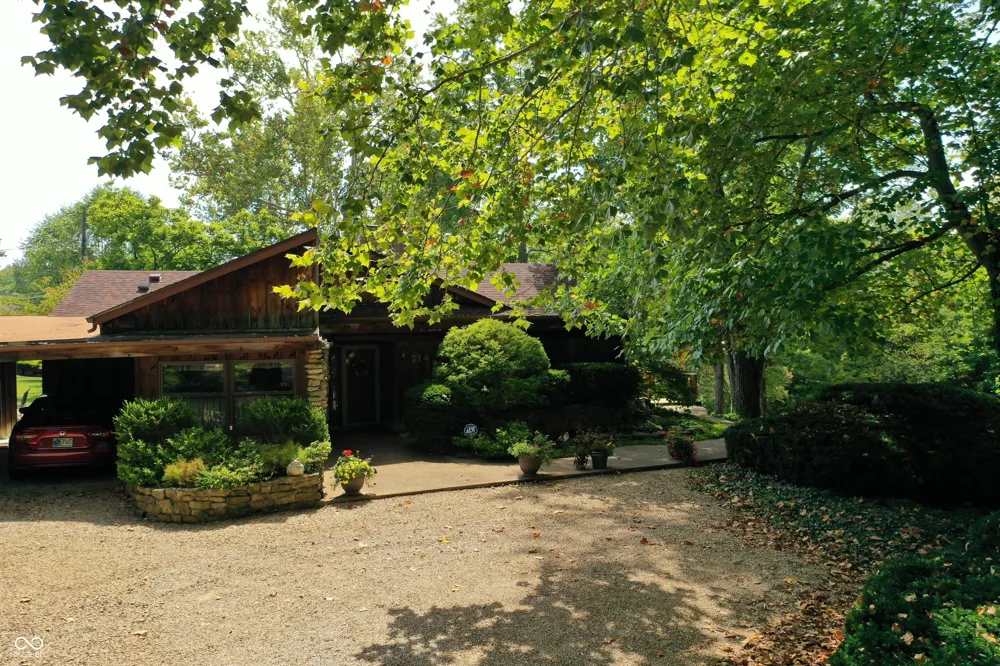 714 Edgewood Drive Batesville, IN 47006