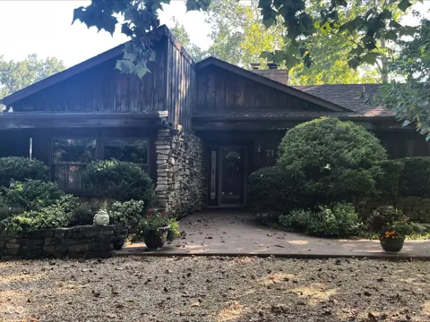 714 Edgewood Drive