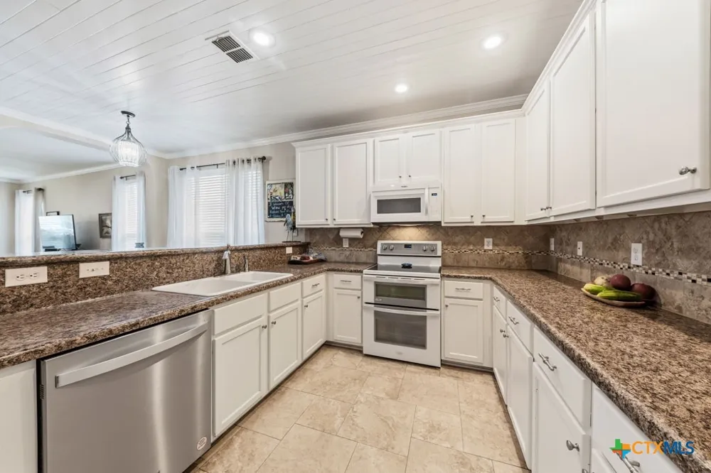 125 Eagle Flight Cibolo, TX 78108