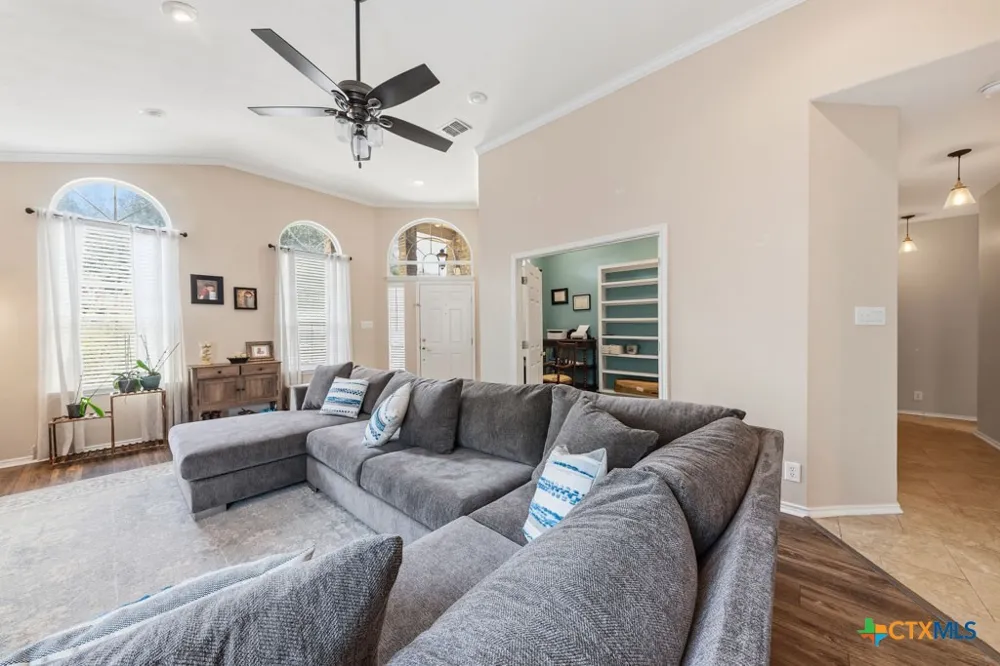 125 Eagle Flight Cibolo, TX 78108
