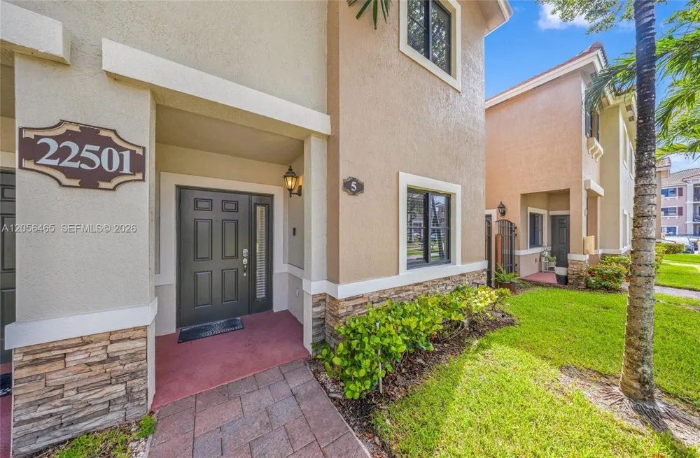 22501 SW 88th Pl #5-25 Cutler Bay, FL 33190