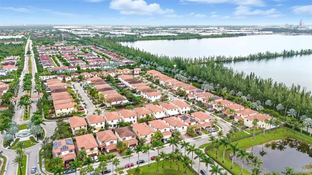 8870 NW 99th Path Doral, FL 33178