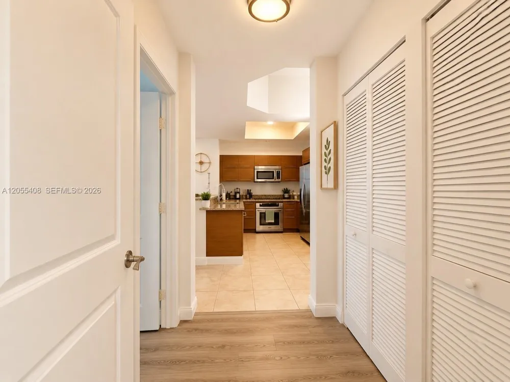 2641 N FLAMINGO ROAD #2706N Sunrise, FL 33332