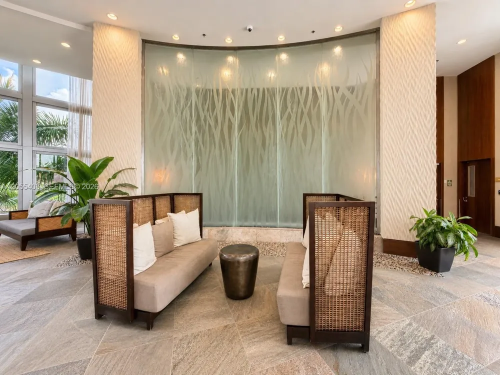 2641 N FLAMINGO ROAD #2706N Sunrise, FL 33332