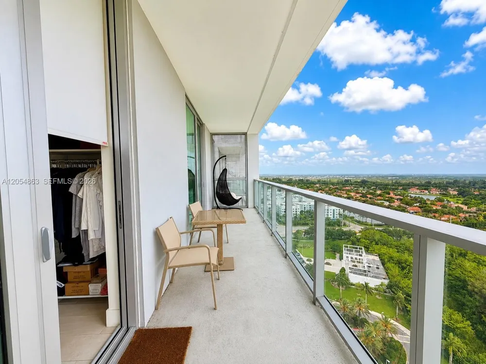 2000 METROPICA WAY #2011 Sunrise, FL 33323