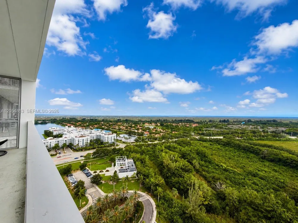 2000 METROPICA WAY #2011 Sunrise, FL 33323
