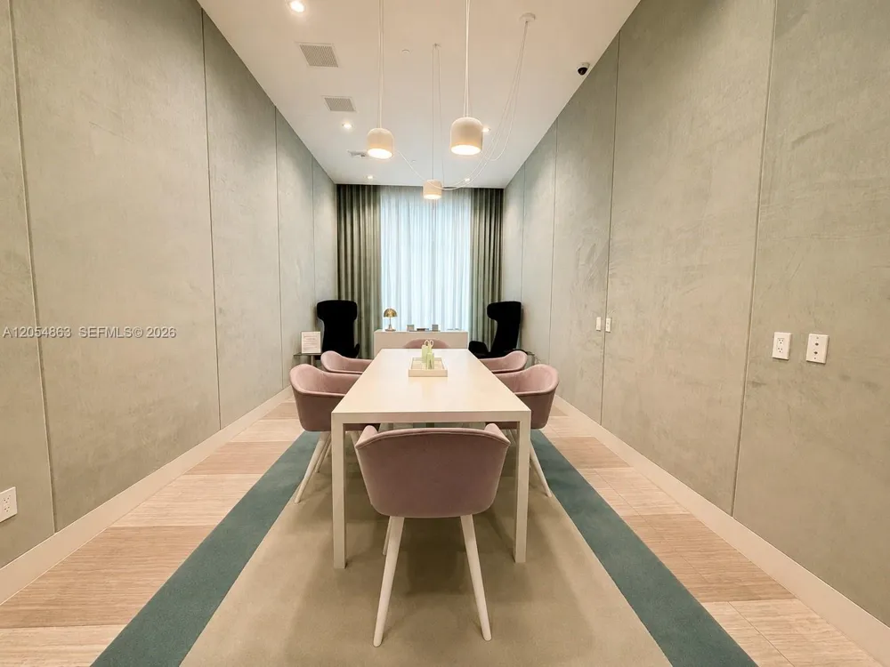 2000 METROPICA WAY #2011 Sunrise, FL 33323