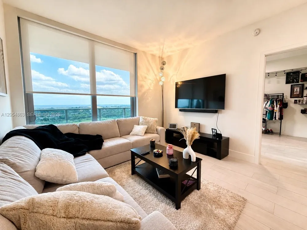 2000 METROPICA WAY #2011 Sunrise, FL 33323