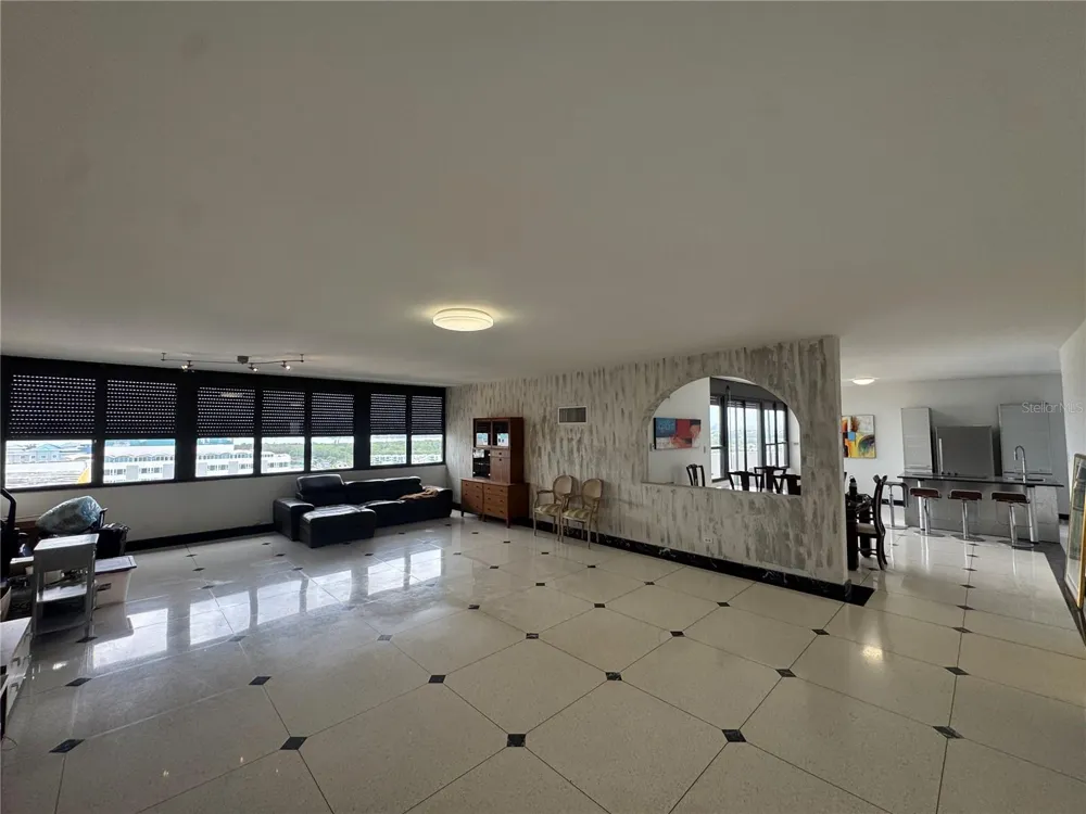 5757 AVE ISLA VERDE #PH-3 Carolina, PR 00979