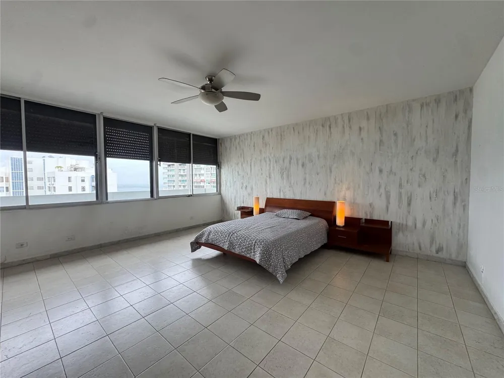 5757 AVE ISLA VERDE #PH-3 Carolina, PR 00979