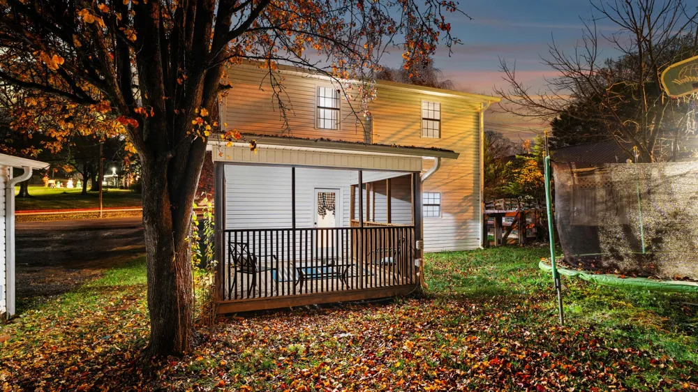 4712 Strawberry Plains Pike Knoxville, TN 37914