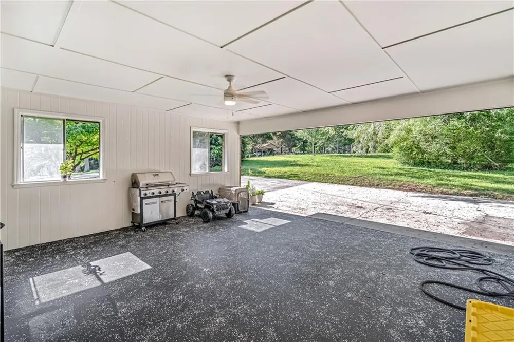2814 Suncrest Drive Dalton, GA 30720