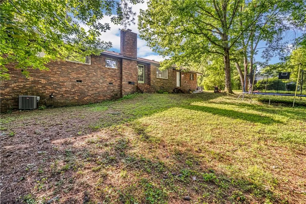 2814 Suncrest Drive Dalton, GA 30720