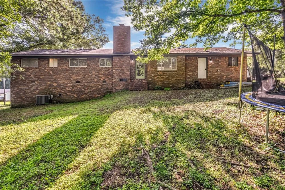2814 Suncrest Drive Dalton, GA 30720