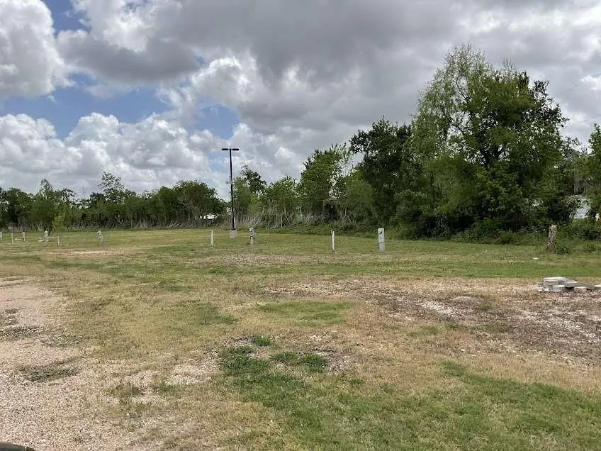 7079 Fm 1459 Road Sweeny, TX 77480