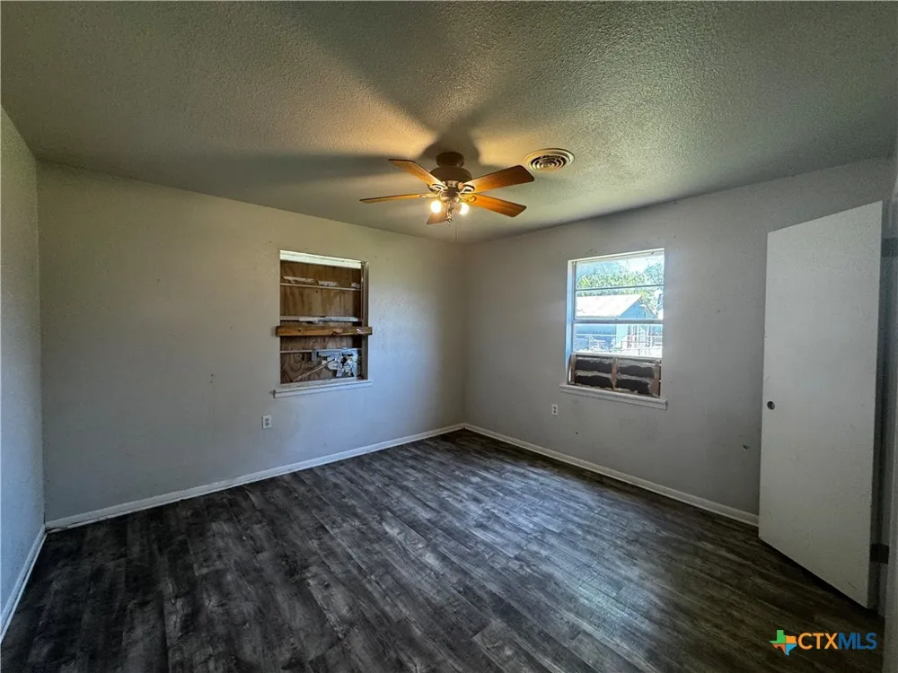 598 US Hwy 84 W Evant, TX 76525
