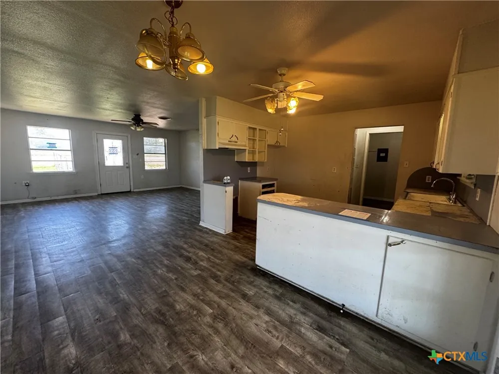 598 US Hwy 84 W Evant, TX 76525