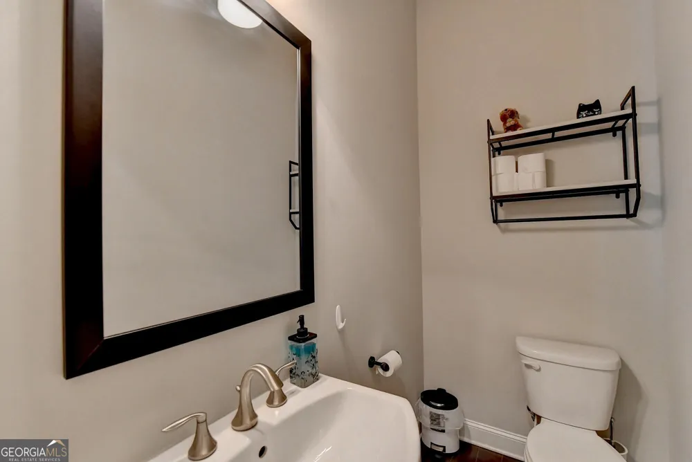4245 Deming CIR Sandy Springs, GA 30342