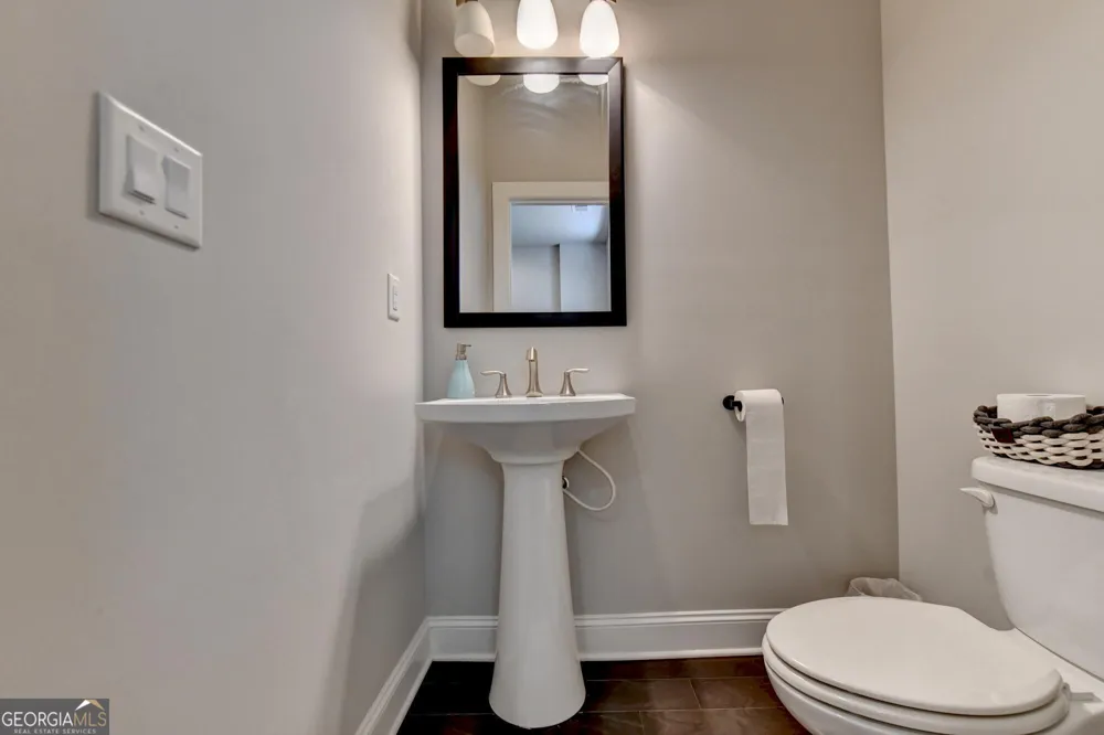 4245 Deming CIR Sandy Springs, GA 30342