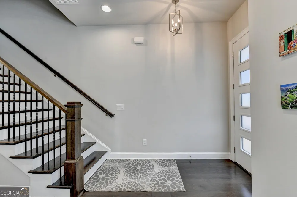4245 Deming CIR Sandy Springs, GA 30342
