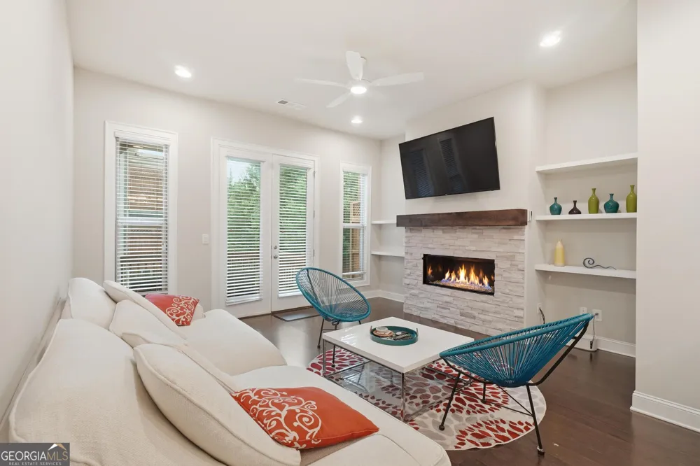 4245 Deming CIR Sandy Springs, GA 30342