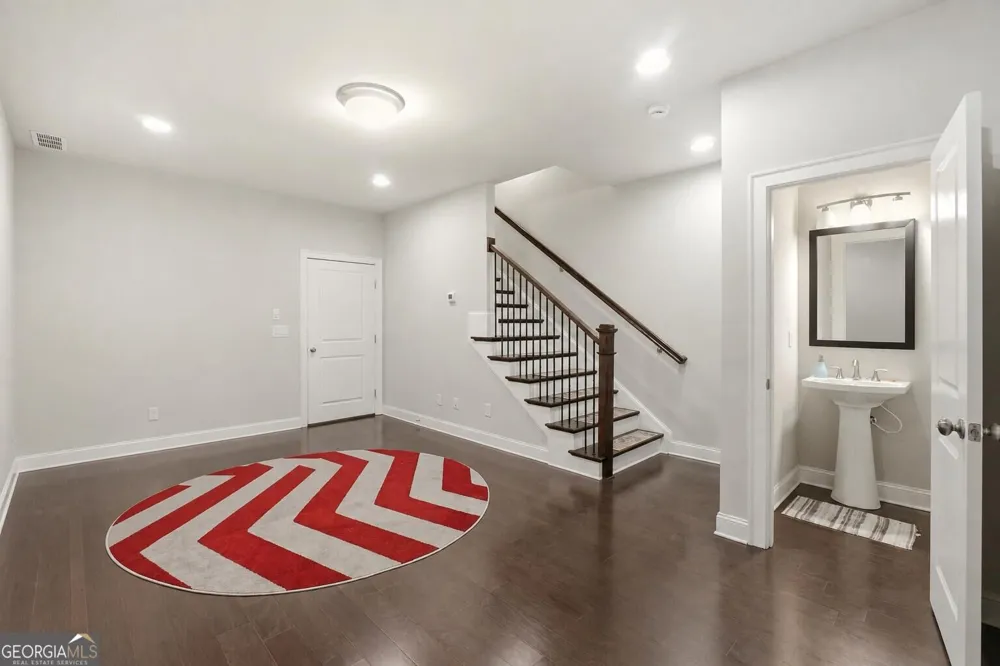 4245 Deming CIR Sandy Springs, GA 30342
