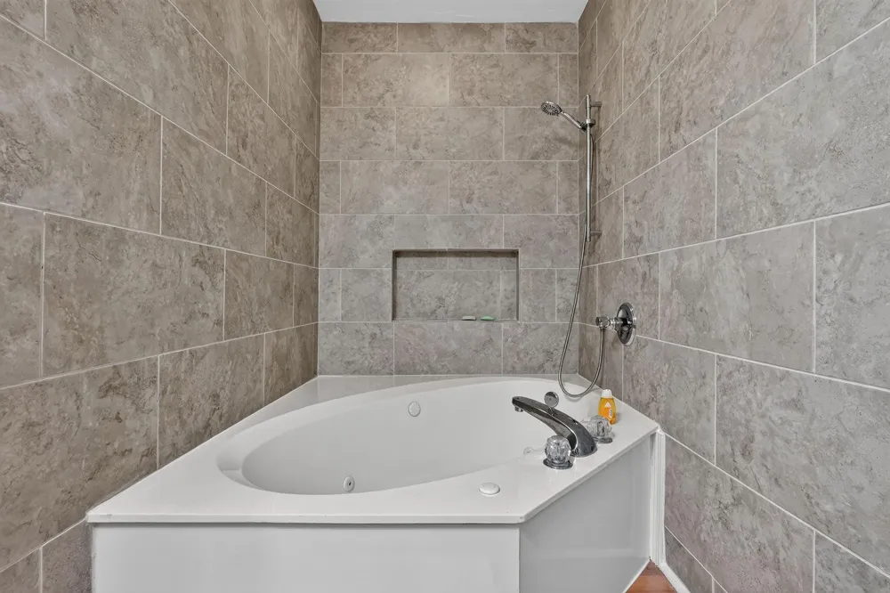 10329 Clyde Acord Road Franklin, TX 77856