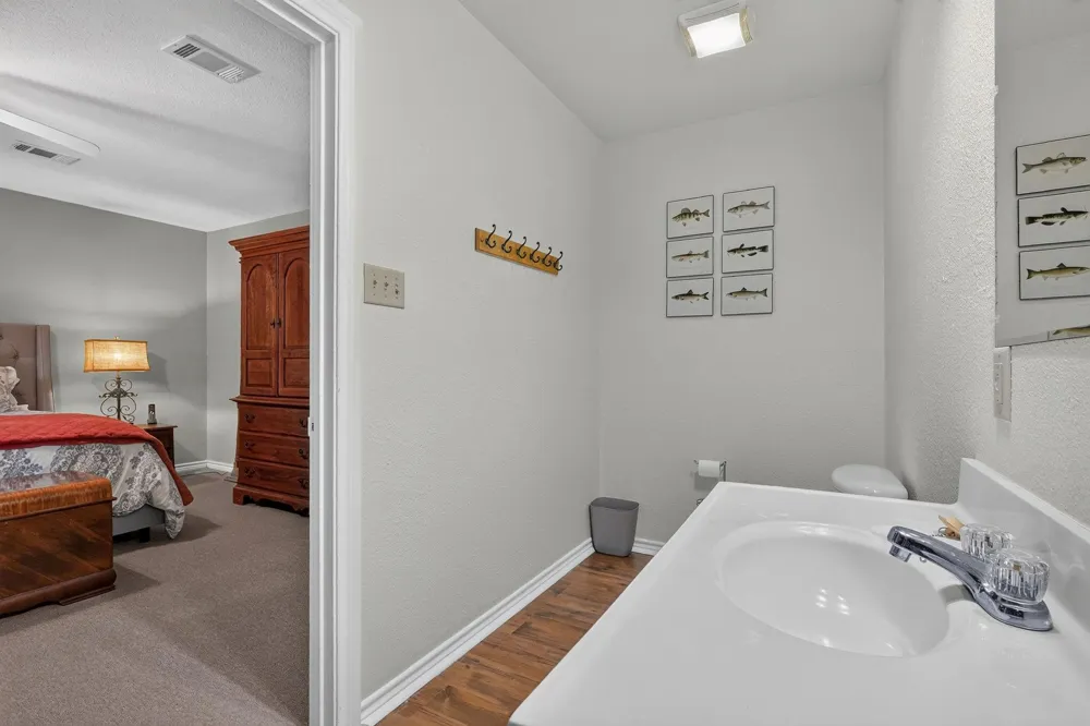 10329 Clyde Acord Road Franklin, TX 77856