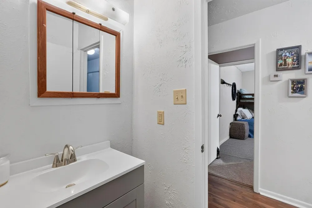 10329 Clyde Acord Road Franklin, TX 77856