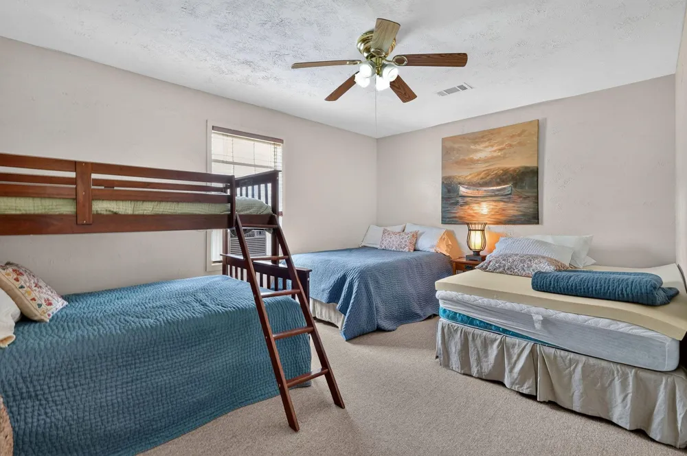 10329 Clyde Acord Road Franklin, TX 77856